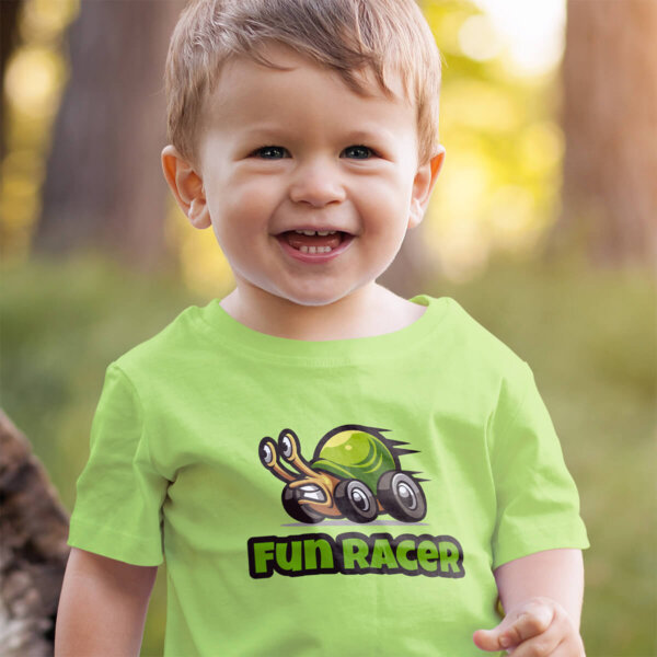 Kinder-T-Shirt “FunRacer” – Spaß und Style für kleine Rennfahrer